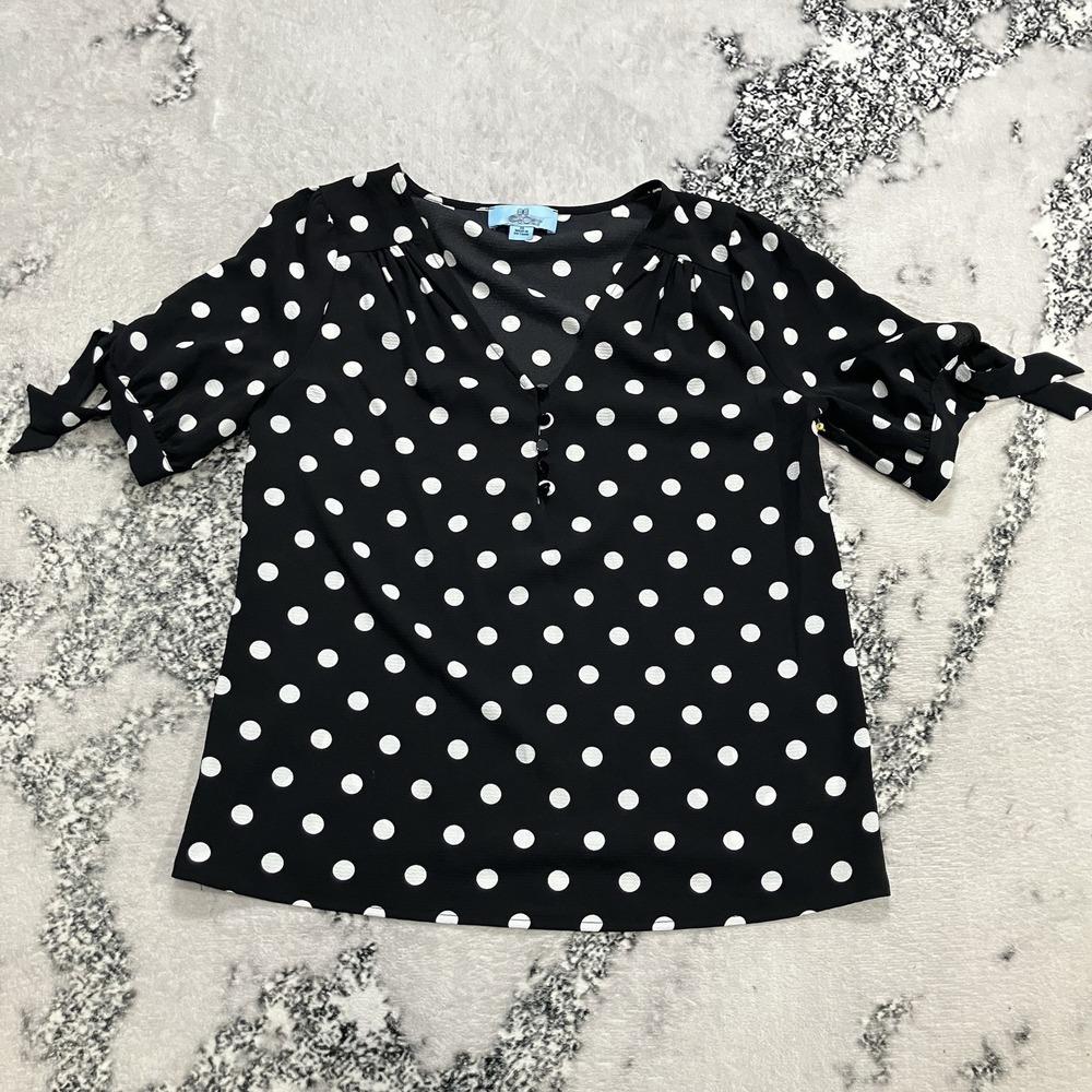CeCe Womens Black White Polka Dot Blouse XS Short Sleeve V Neck Tie Sleeve‎ Top